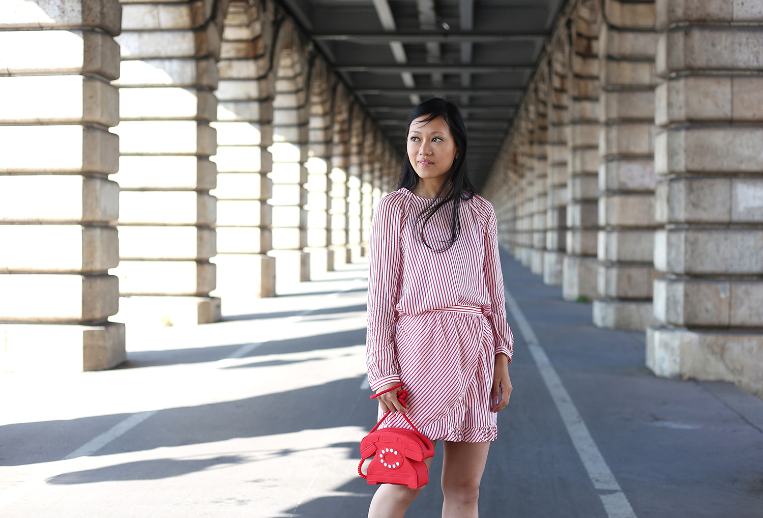 petite-and-so-what-look-mode-femme-petite-taille-ensemble-raye-rouge-blanc-massimo-dutti-kids-3