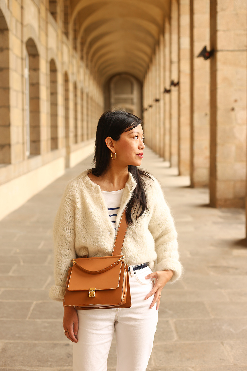 petite-and-so-what-total-look-blanc-mariniere